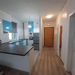 Mieszkanie 5 *